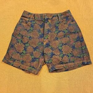 Lucy & Yak - Lexi Shorts: Mid Wash Sunflower - Size W28 (UK 10)